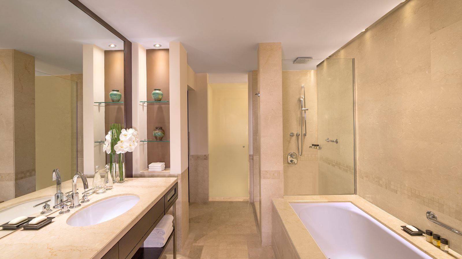 rooms-grand-sea-view-room