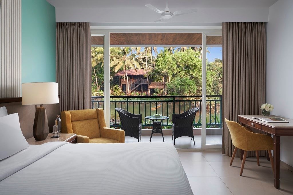 rooms-deluxe-river-view