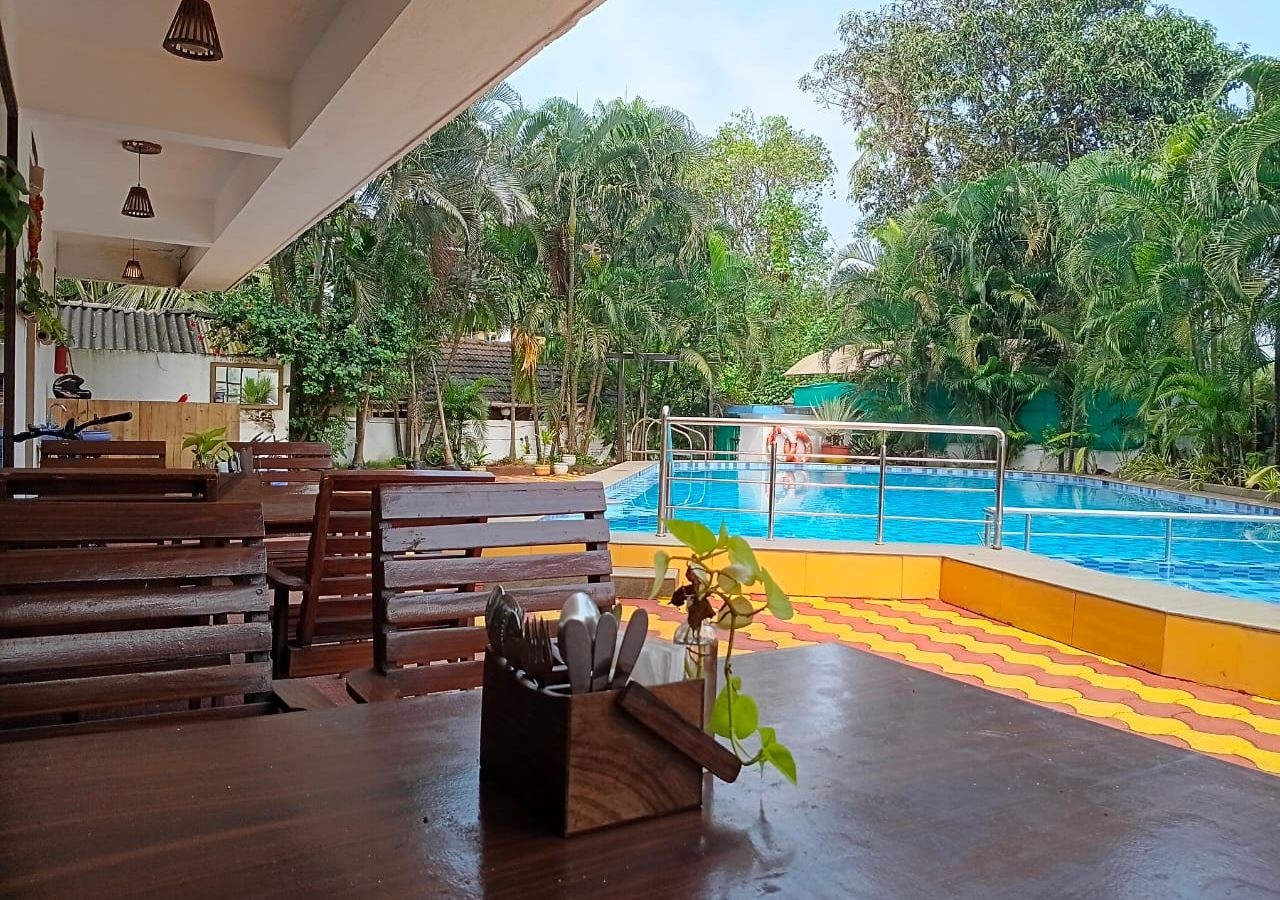 bars-ashvem-beach-inn