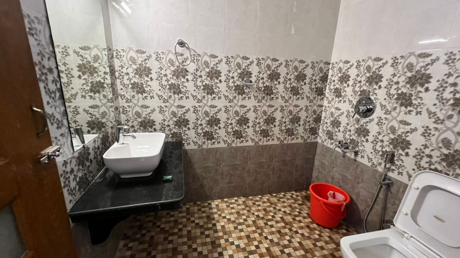 rooms-deluxe-room-with-balcony