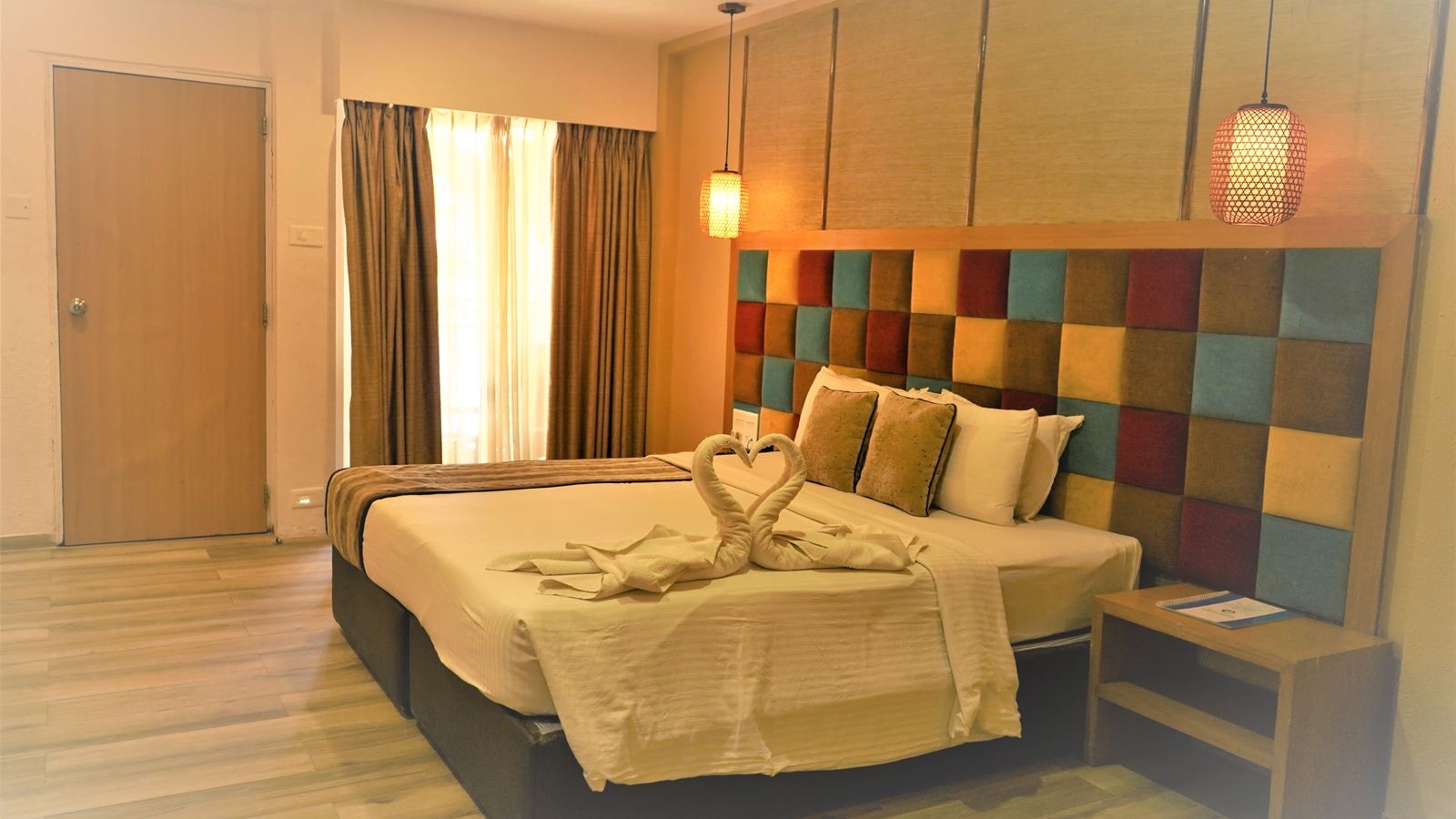 rooms-executive-room