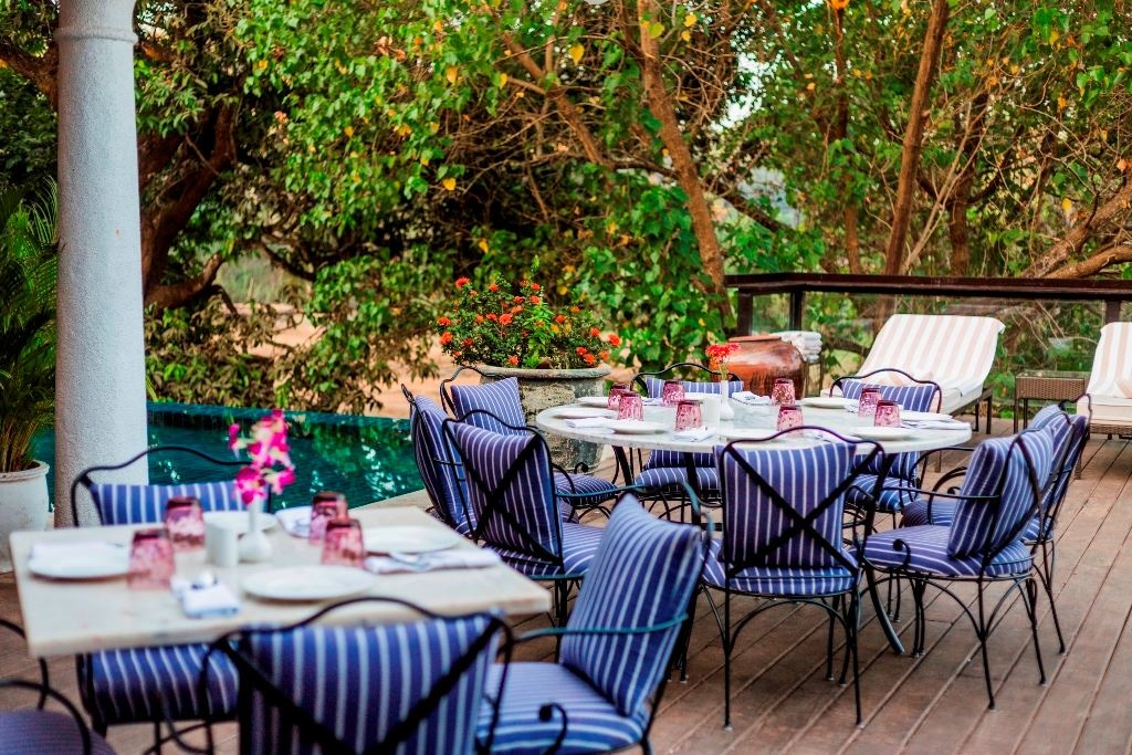 restaurants-sol-bar-and-restaurant