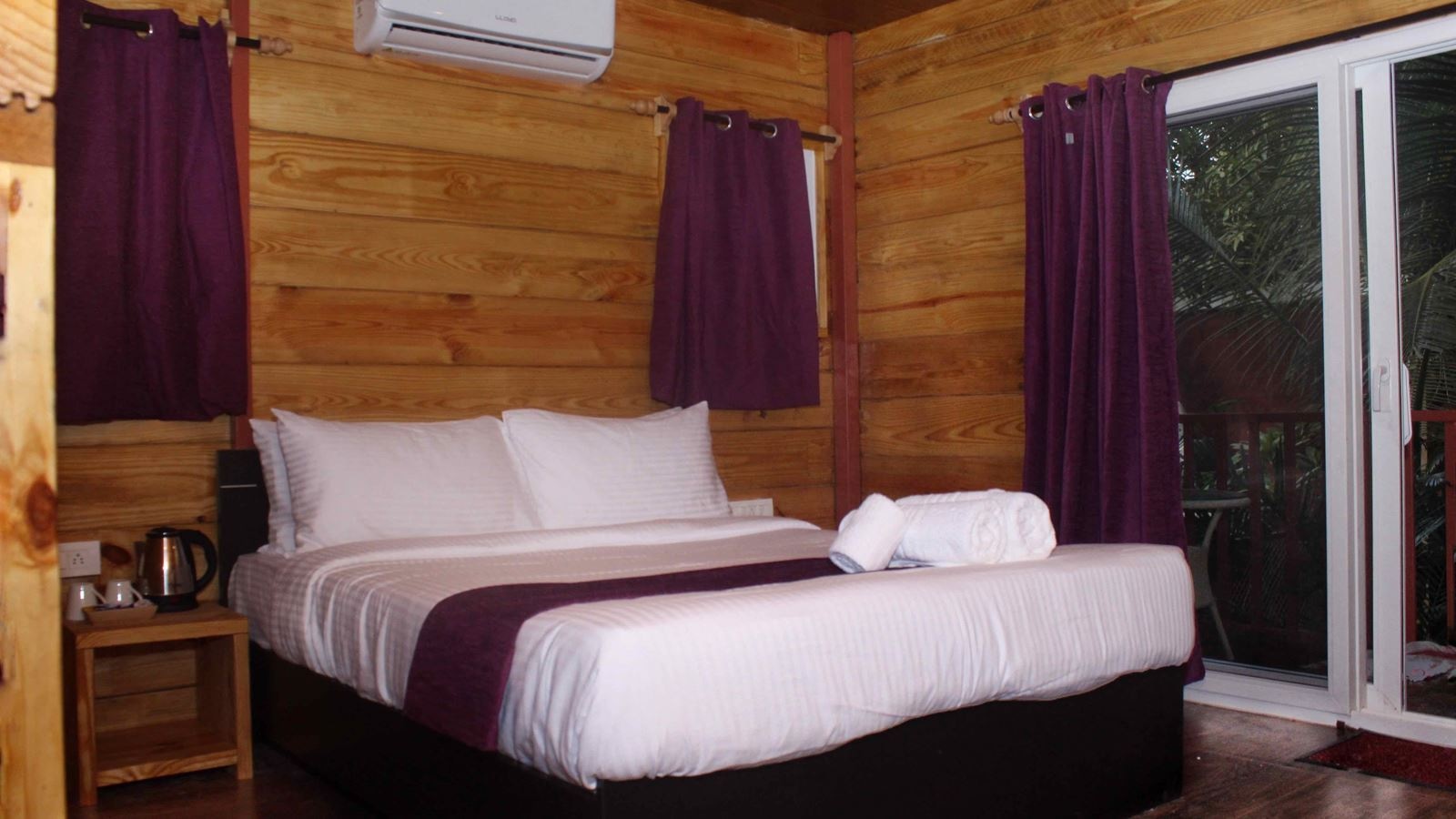 rooms-luxury-swiss-cottages