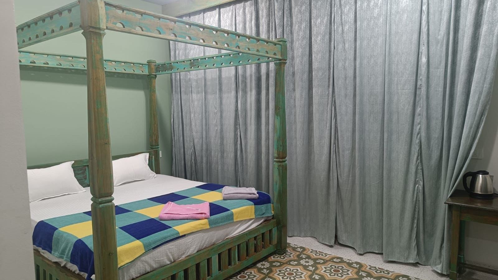 rooms-super-deluxe-ac