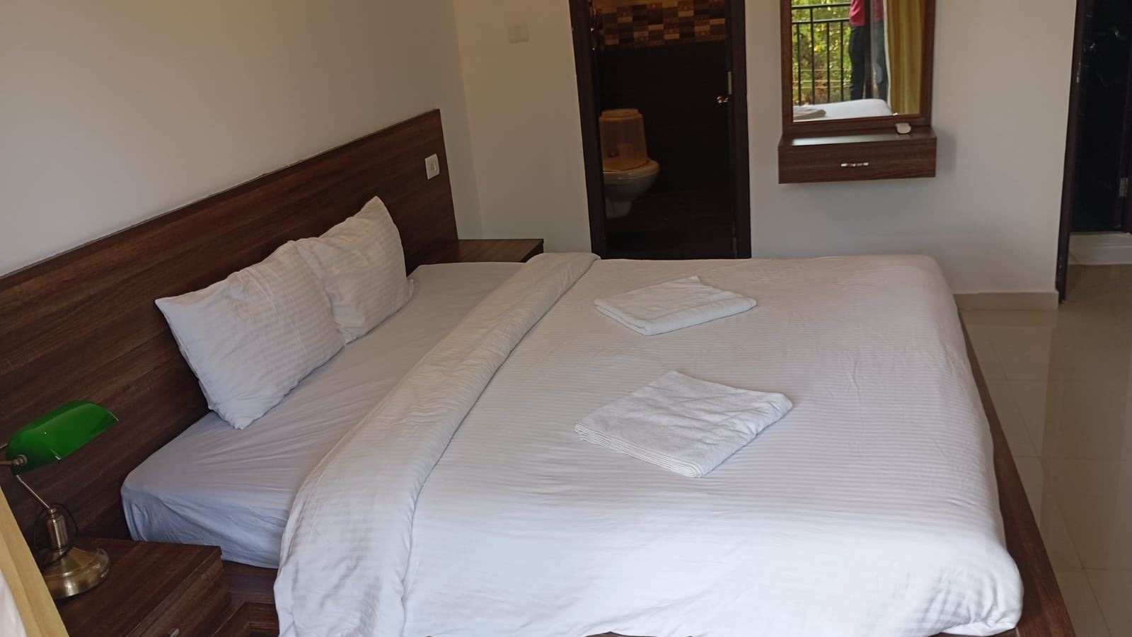 rooms-2-bhk-apartment