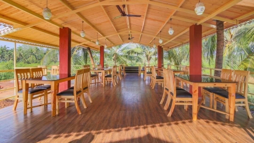restaurants-goa-deck