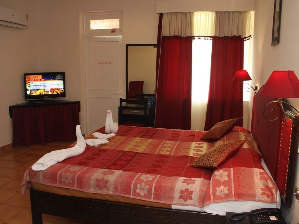 rooms-standard-ac-room