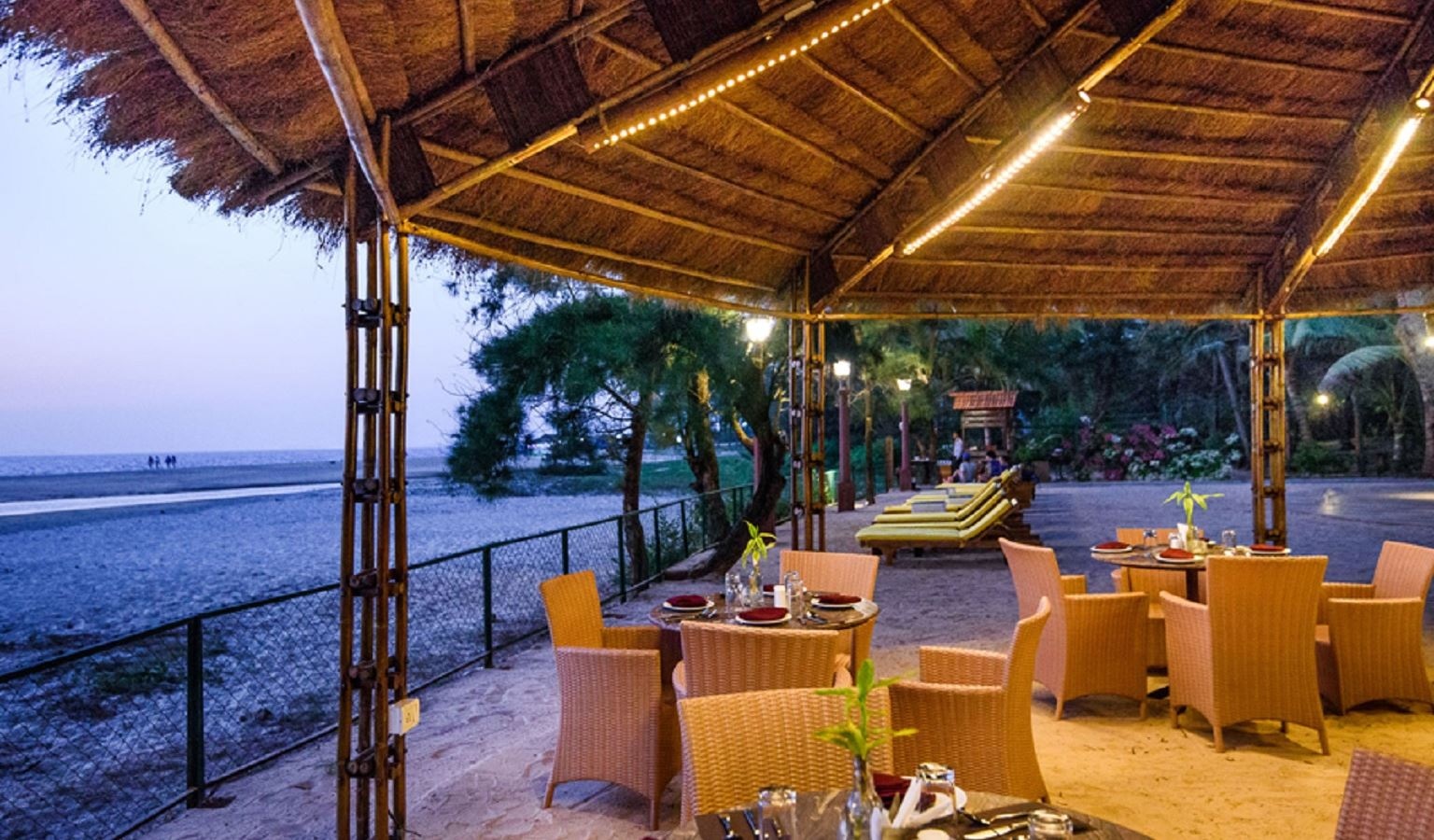 restaurants-restaurants