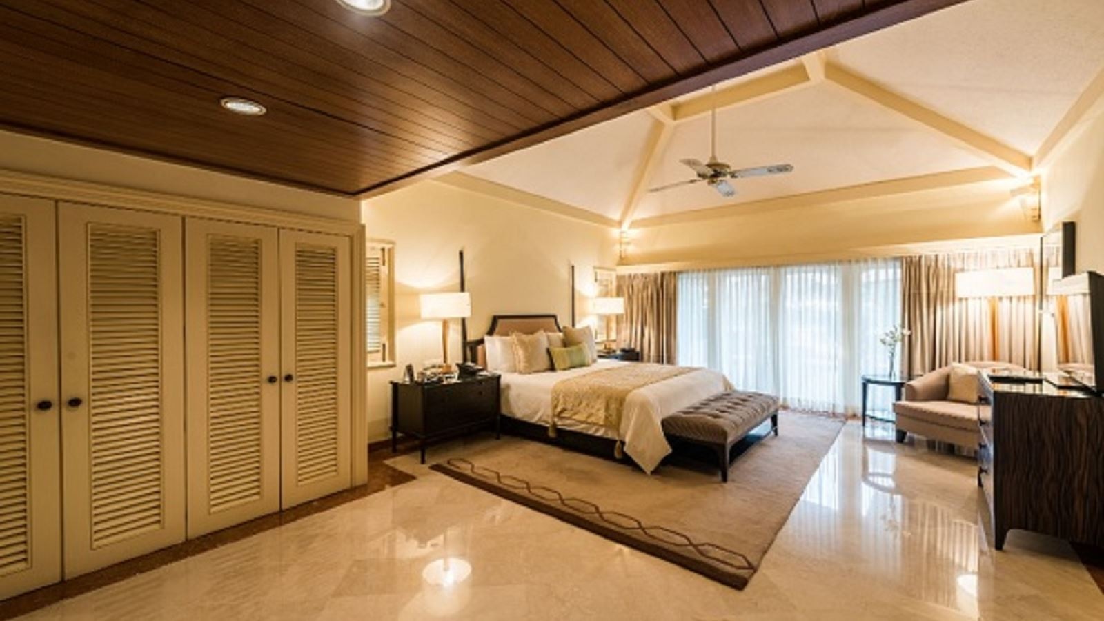 rooms-royal-villa-suites