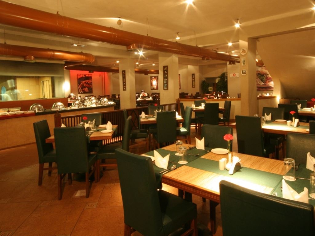 restaurants-restaurant