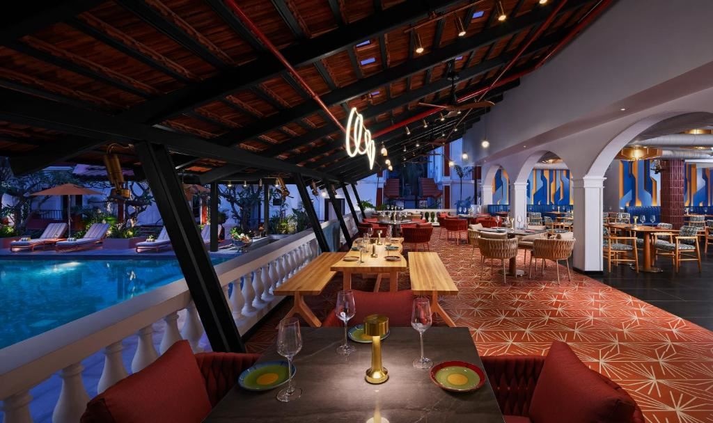 restaurants-restaurants