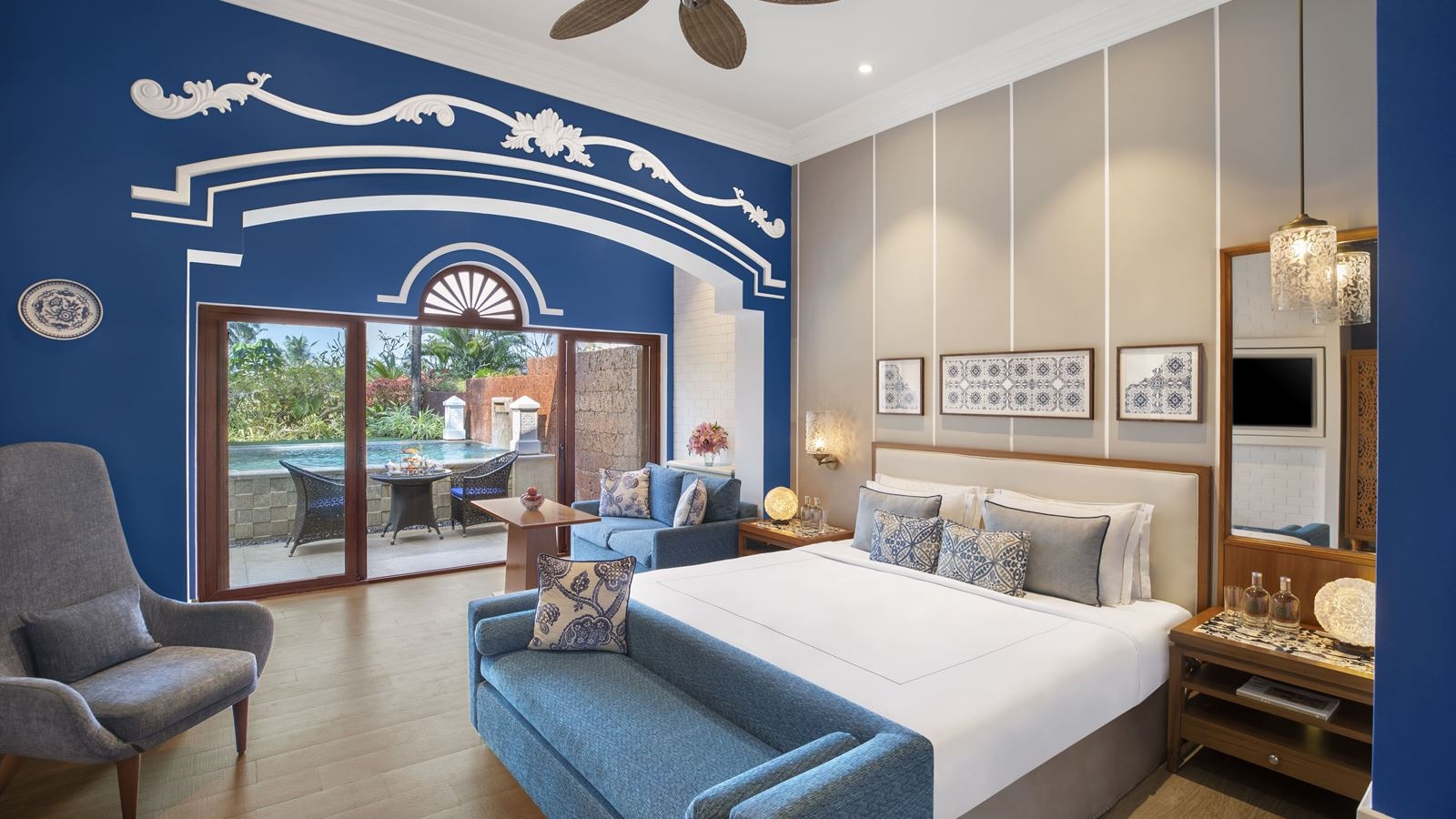 rooms-indulgence-villa-room-with-plunge-pool