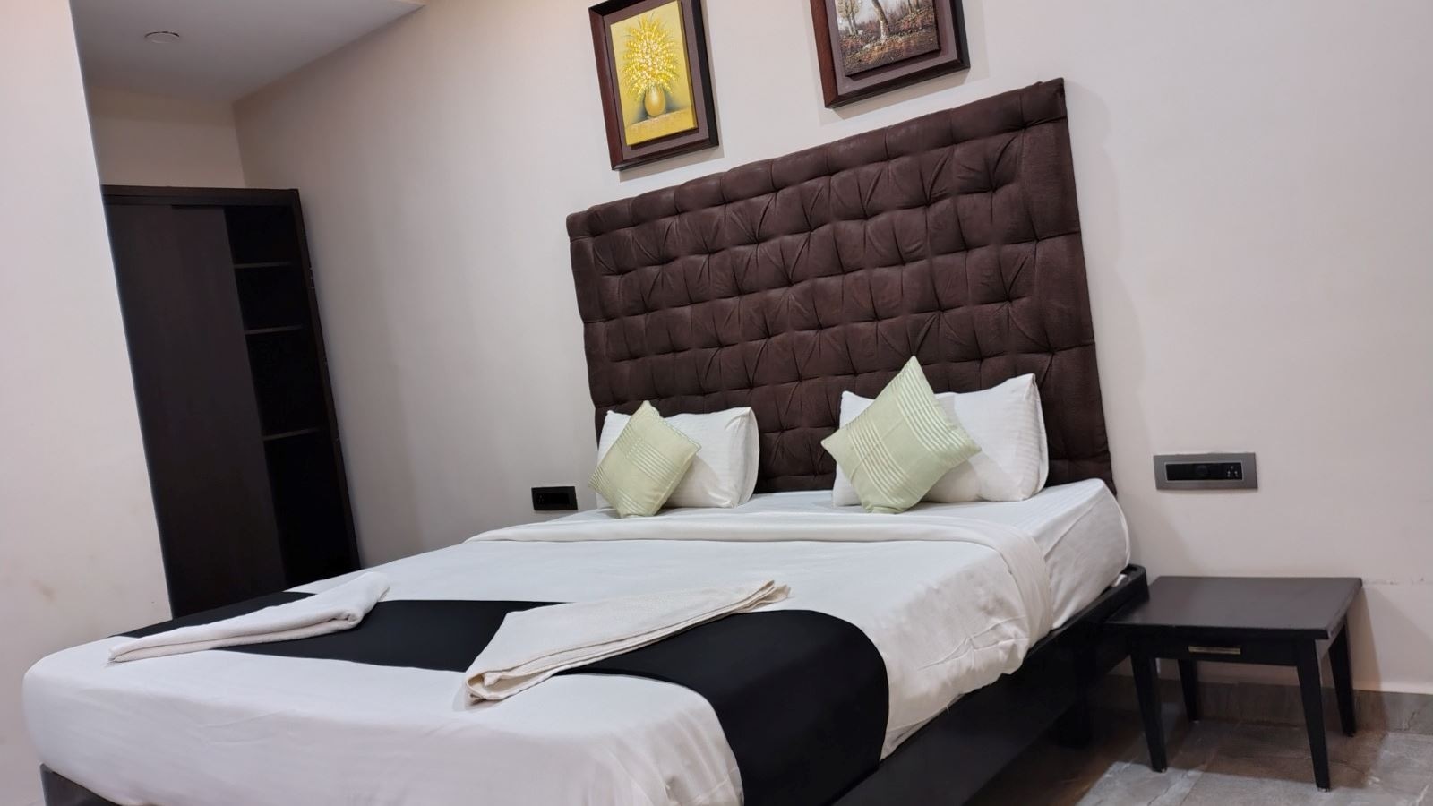 rooms-premium