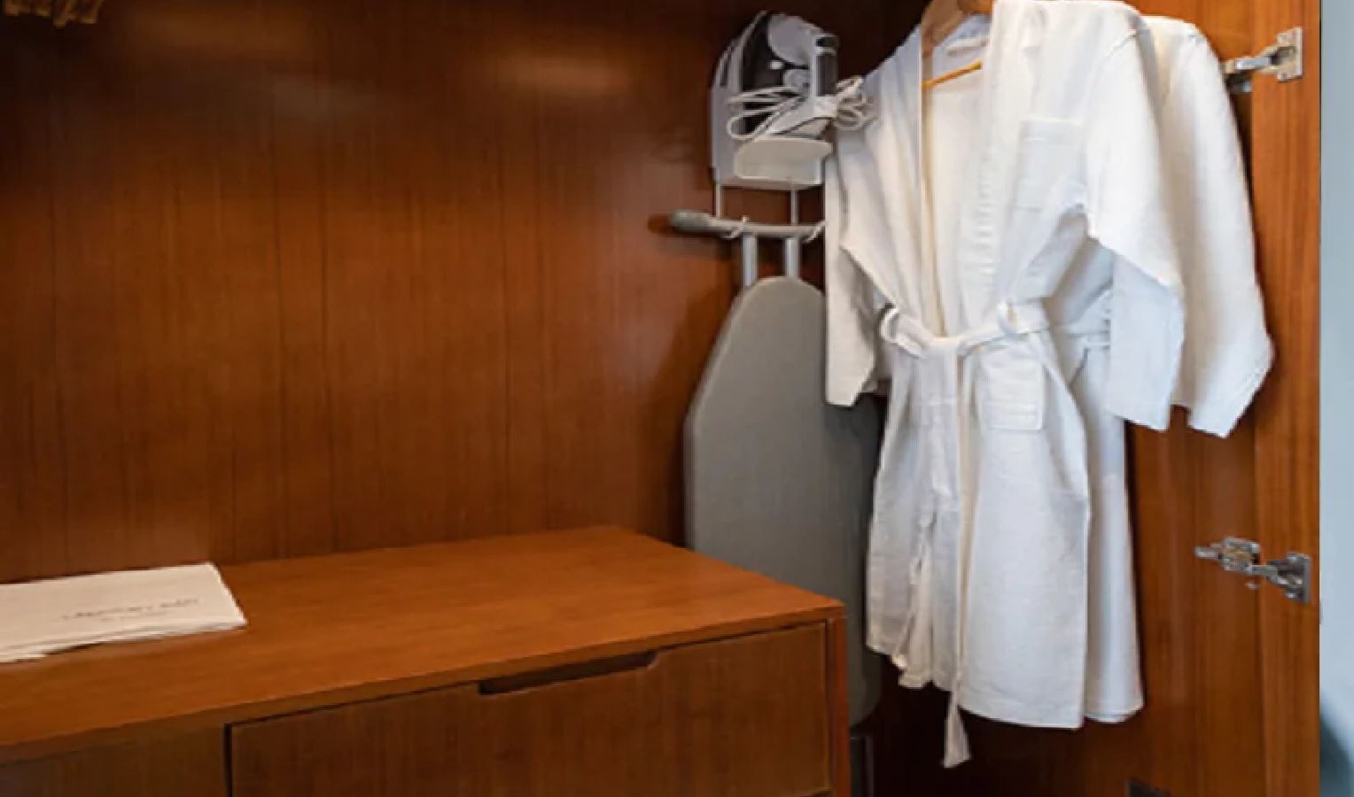 rooms-premium-room-with-balcony