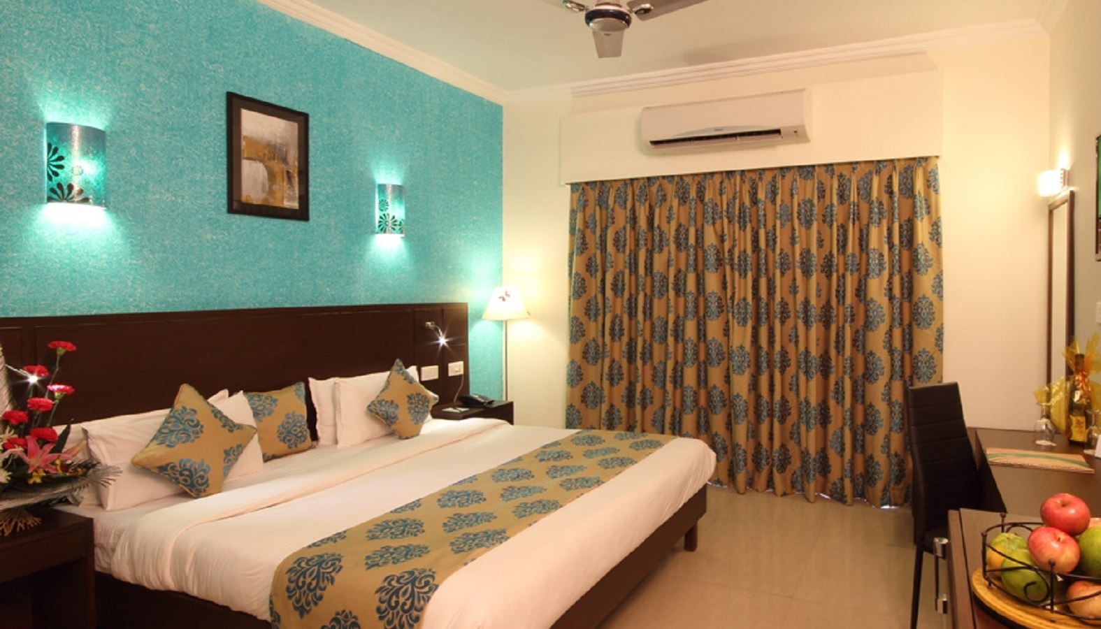 rooms-deluxe-room