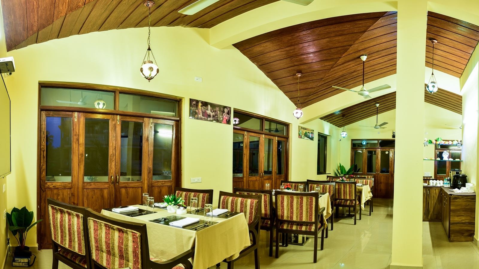 restaurants-sun-dial