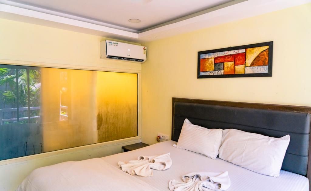 rooms-luxury-premier-room-ac