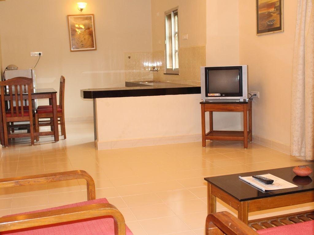 rooms-ambassador-suites