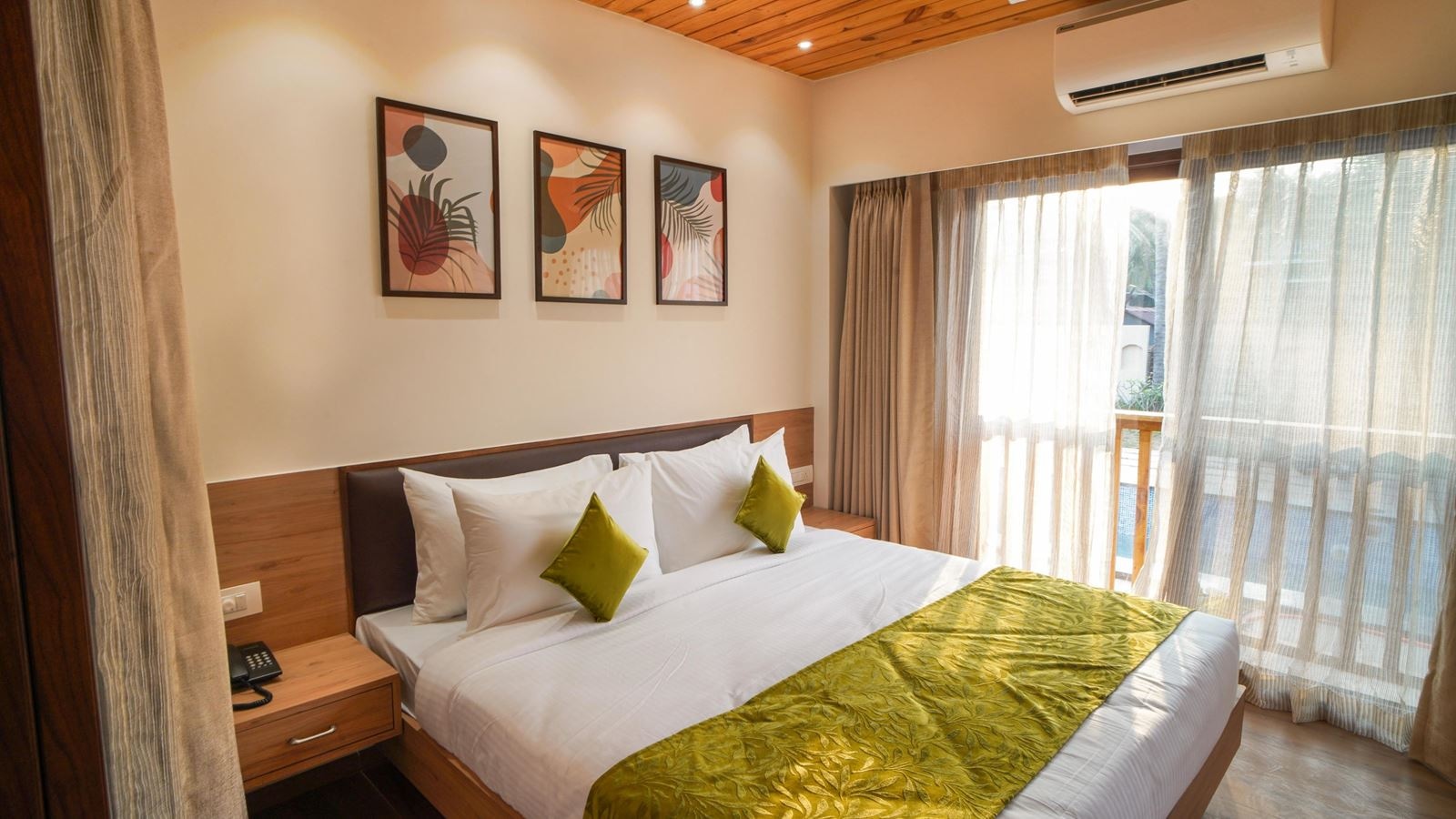 rooms-pool-facing-cottage