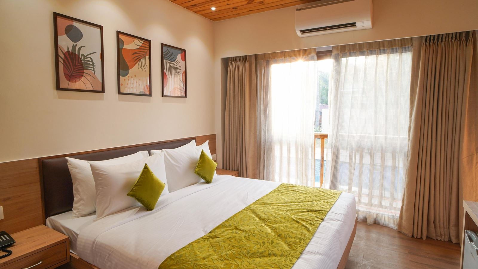 rooms-pool-facing-cottage