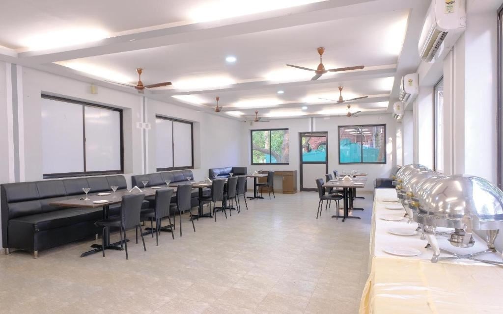 restaurants-restaurants