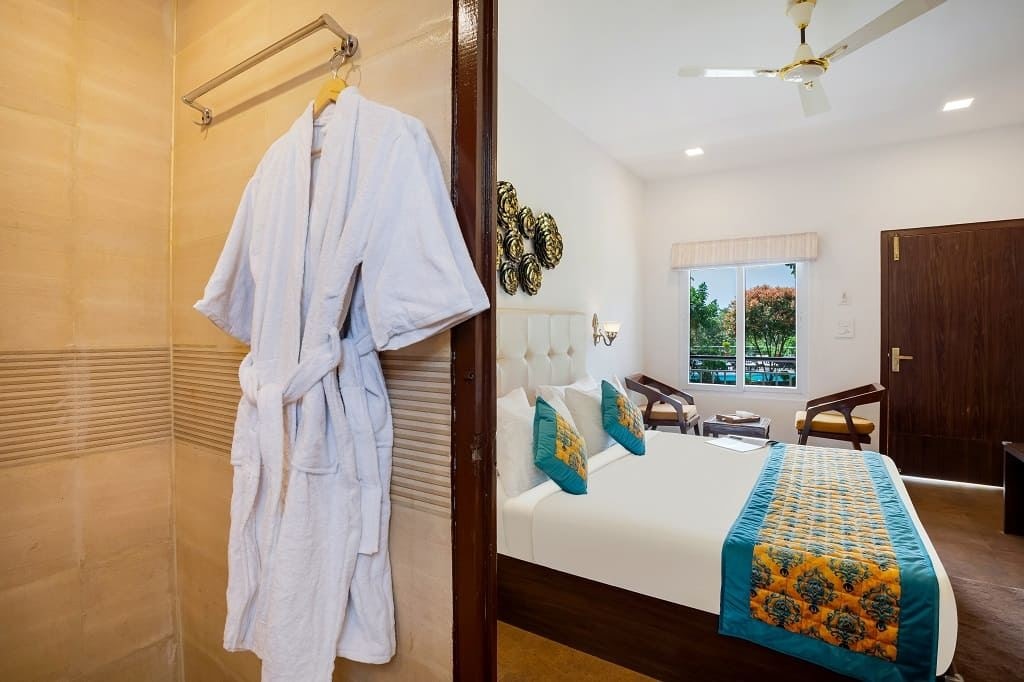 rooms-pool-view-cottage