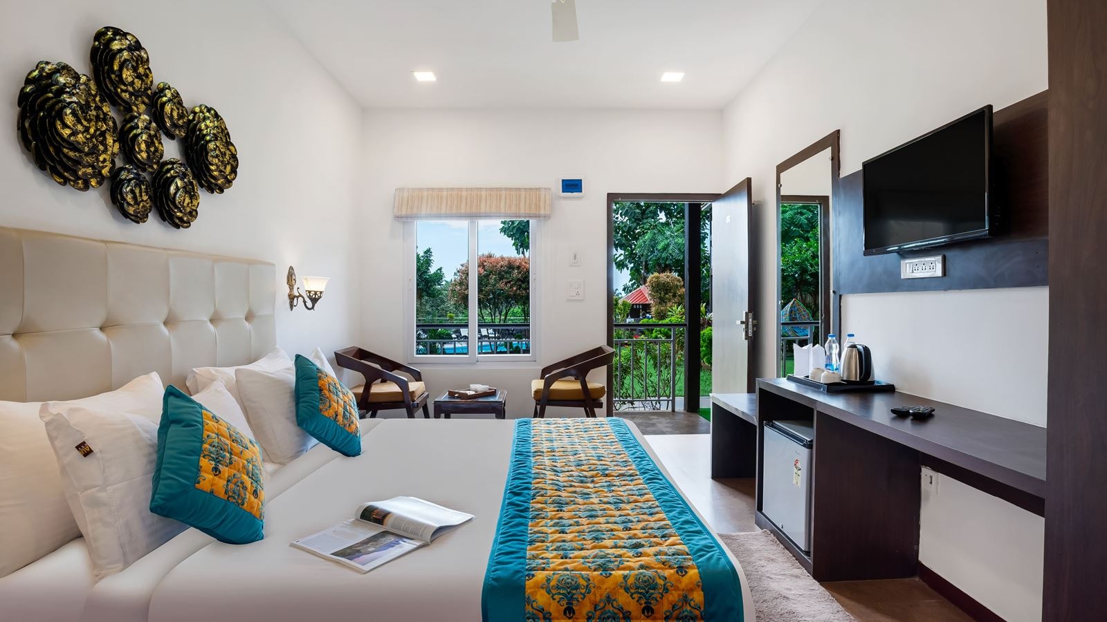 rooms-pool-view-cottage