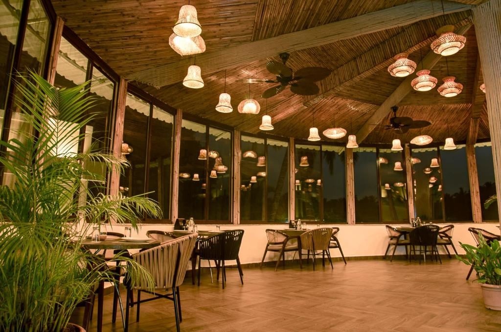 restaurants-restaurants