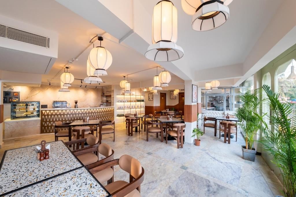 restaurants-restaurants