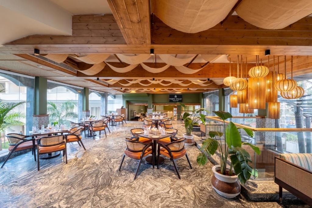 restaurants-restaurants