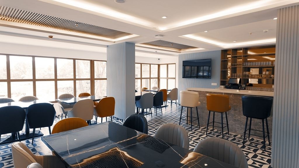 restaurants-restaurants