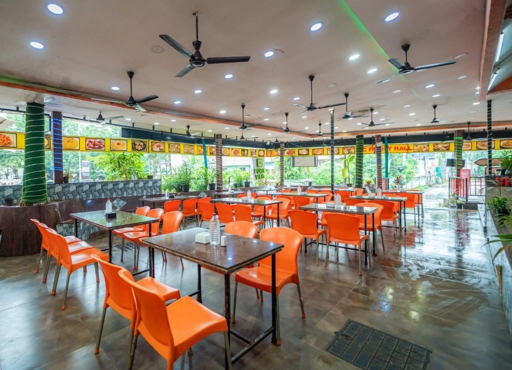 restaurants-restaurants