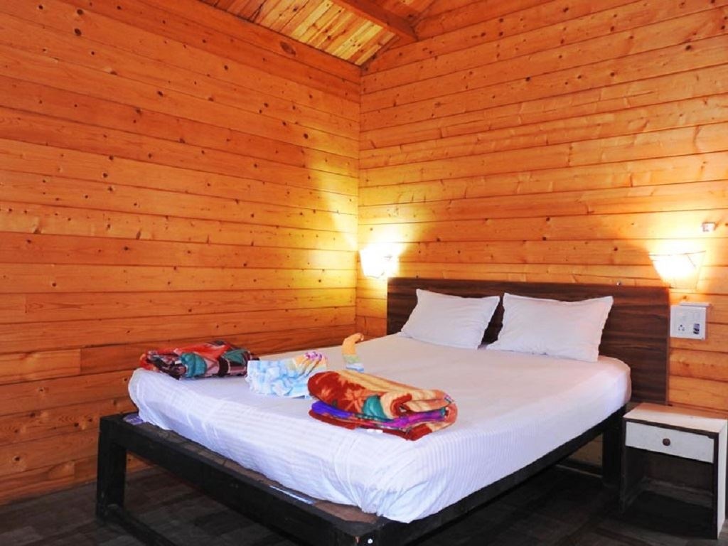 rooms-wooden-cottage