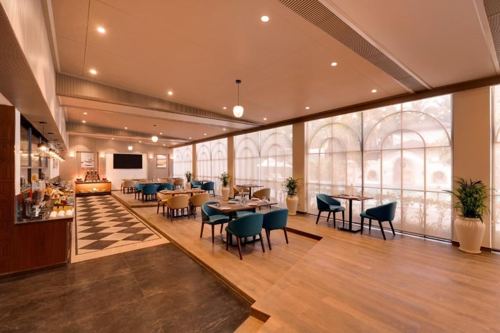 restaurants-restaurants