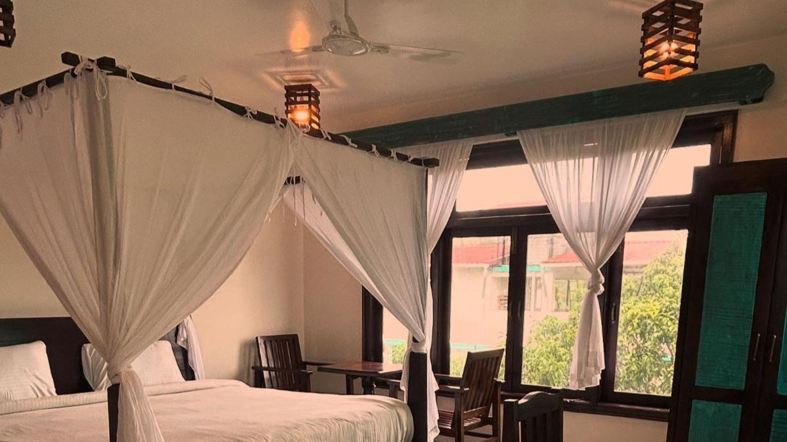 rooms-suite-with-kitchen