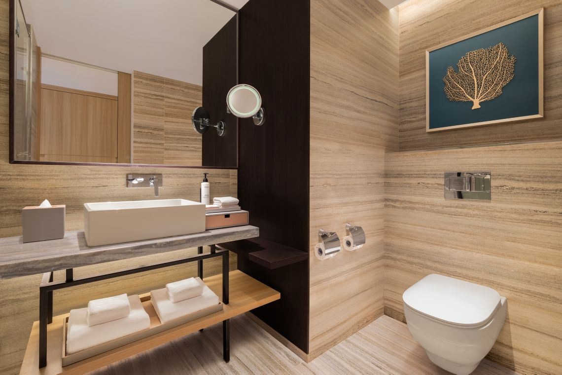 rooms-premium-ac-with-balcony