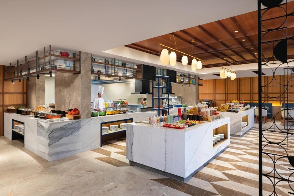 restaurants-restaurants