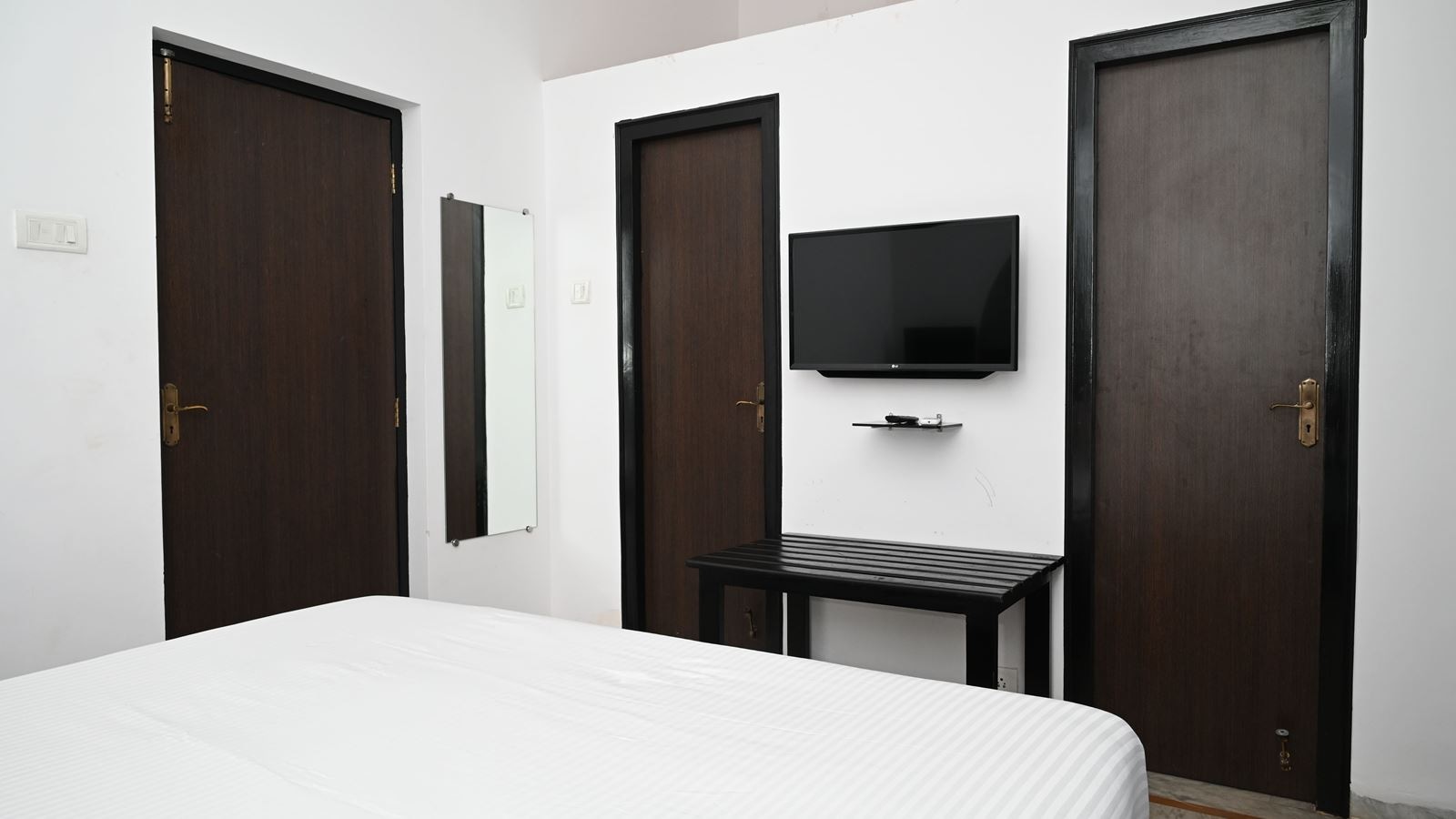 rooms-3-bedroom-deluxe-villa