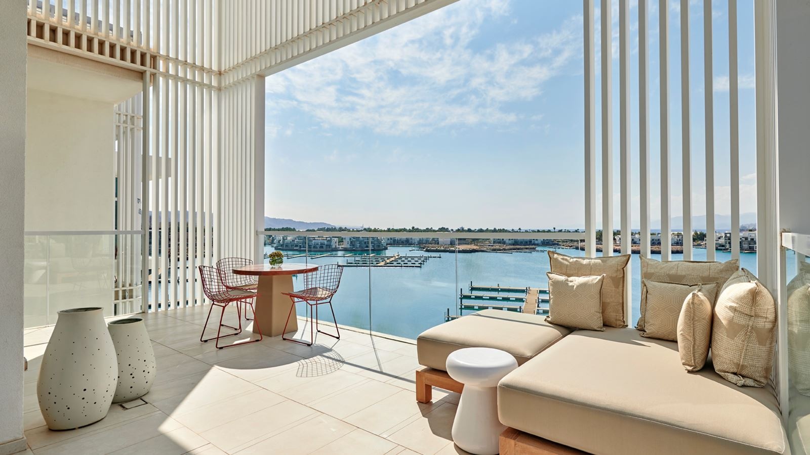 rooms-regency-suite-marina-view