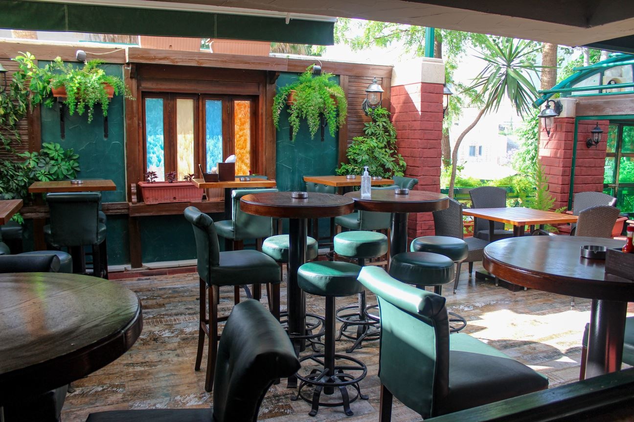 restaurants-restaurants