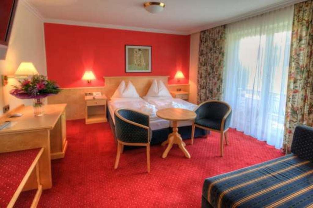 rooms-double-comfort-room-with-balcony-or-terrace