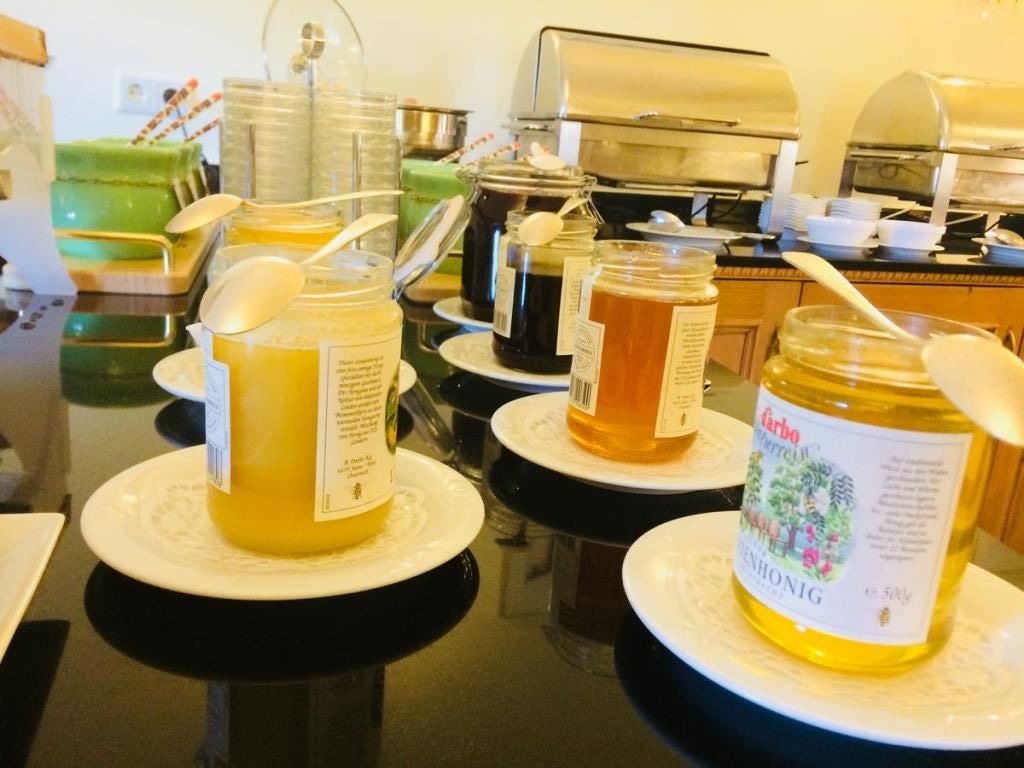 restaurants-restaurant