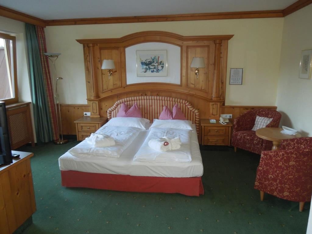 rooms-suite-bergkristall