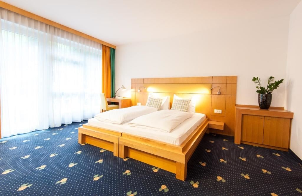 rooms-double-deluxe-room-with-balcony-or-terrace