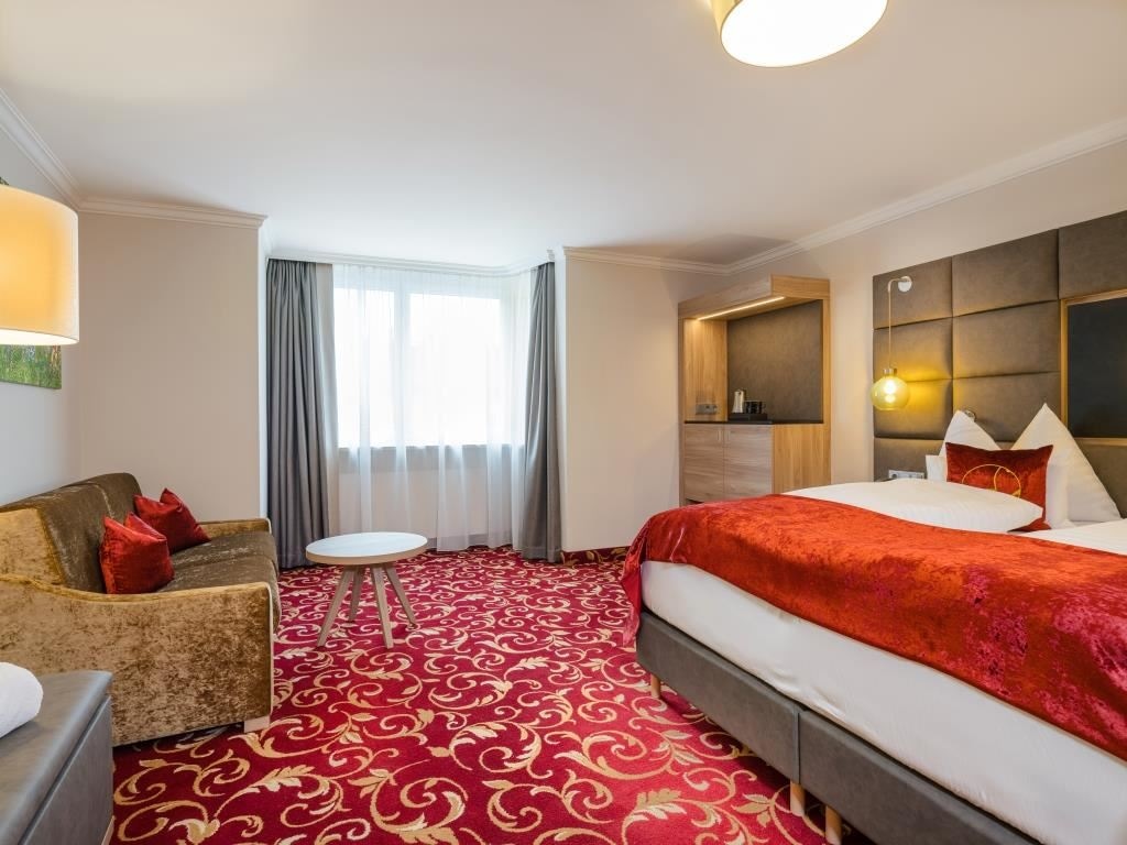 rooms-double-room-with-balcony