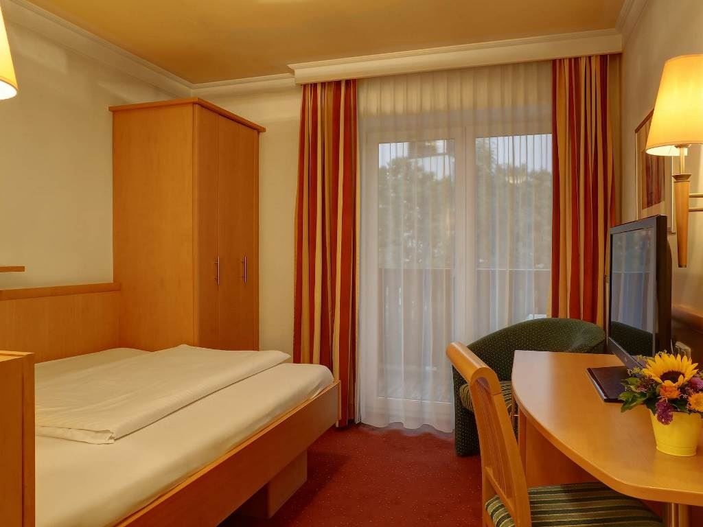 rooms-single-areit-room