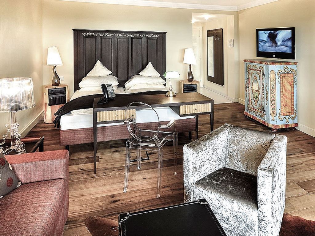 rooms-junior-suite-small-with-balcony-or-terrace-with-child-promotion