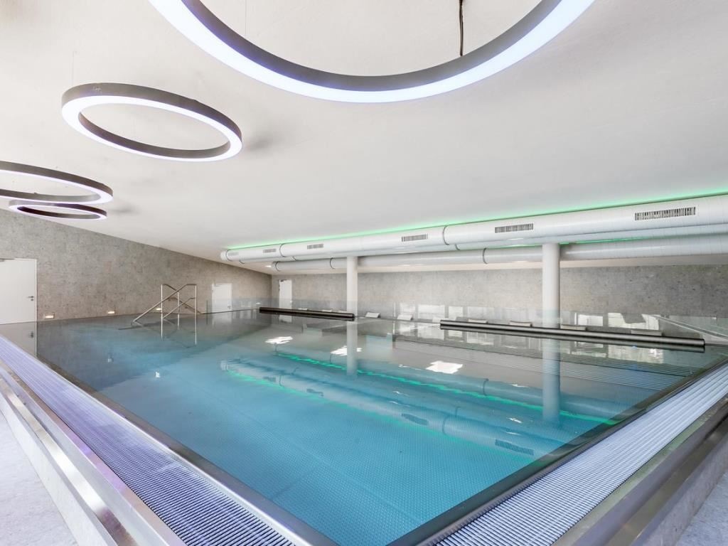 pools-indoor-pool