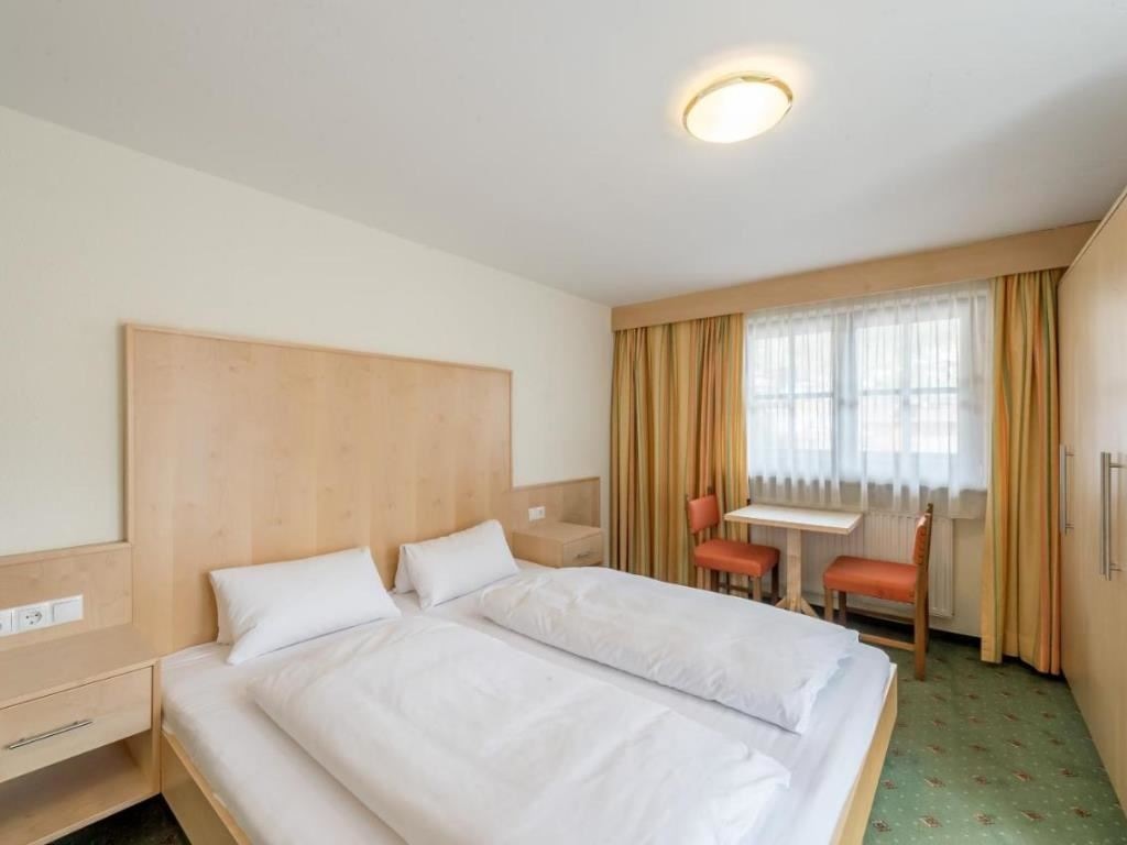 rooms-double-klassik-room