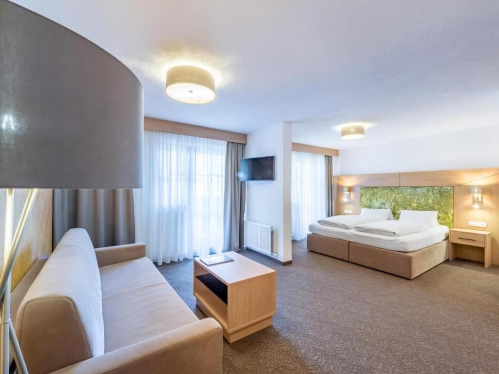 rooms-family-superior-room